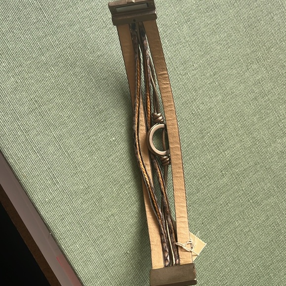 Sweet Lola leather bracelet with magnetic clasp - Picture 4 of 4